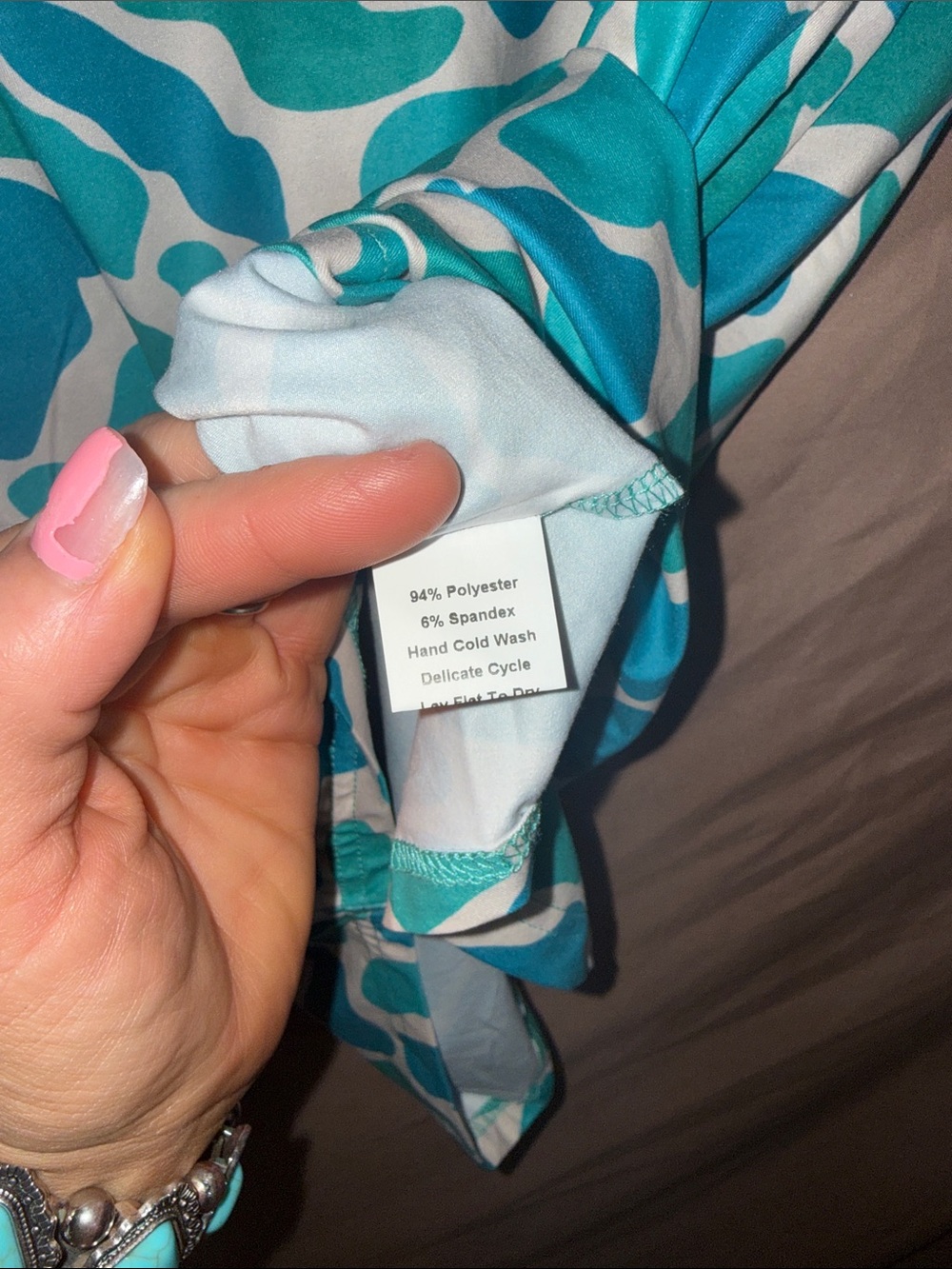 NWT Sterling Kreek River Stone Teal & White Short Sleeve VNeck Top Women’s Small - Picture 3 of 5
